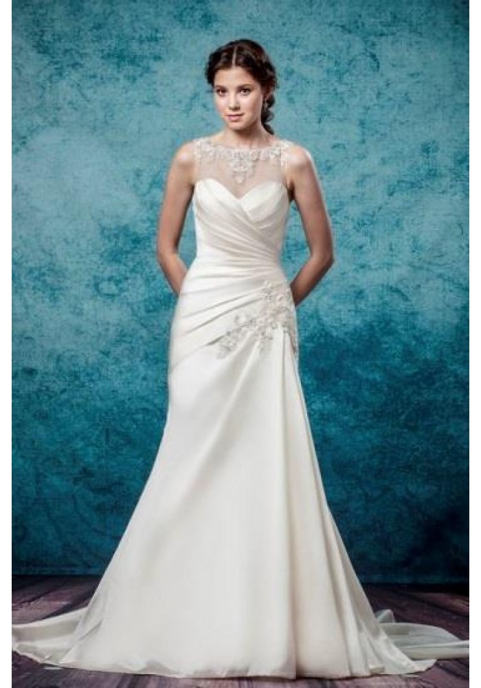 Fitted & Flare Jewel Neckline Sleeveless Wedding Dress - LV-3195OM