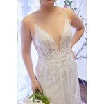 Fitted and Flare Plunge V-neck  Crystal Beaded Floral Lace Tulle Wedding Dress - OU-F1002